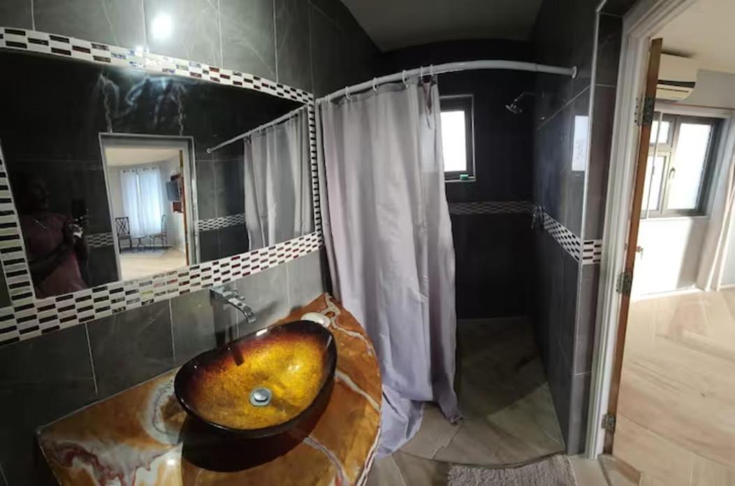 Shkyblue Suites Christ Church Esterno foto