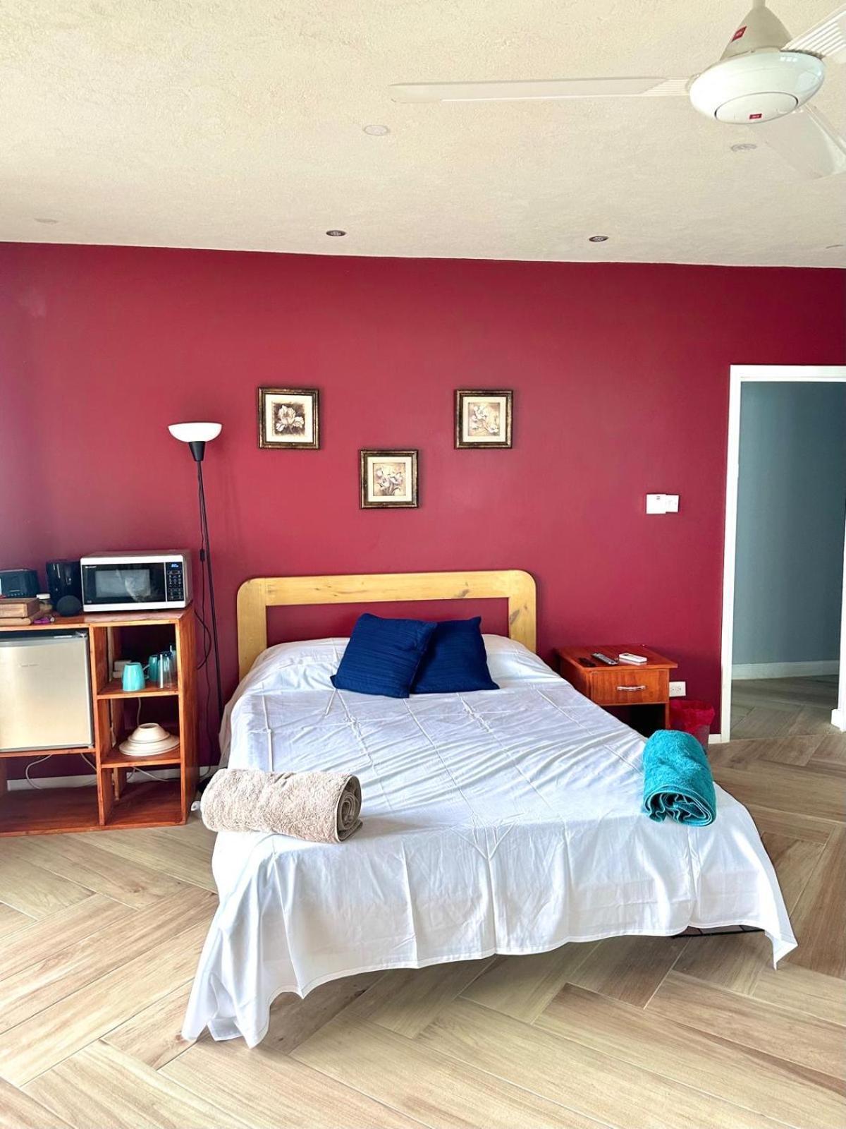 Shkyblue Suites Christ Church Esterno foto